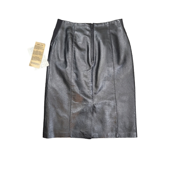 Dialogue Black Genuine Leather Washable Knee Length Skirt - Picture 2 of 6